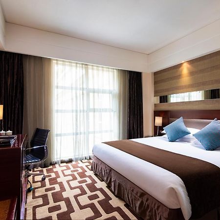 Chengdu Chunxi Hotel Exterior photo