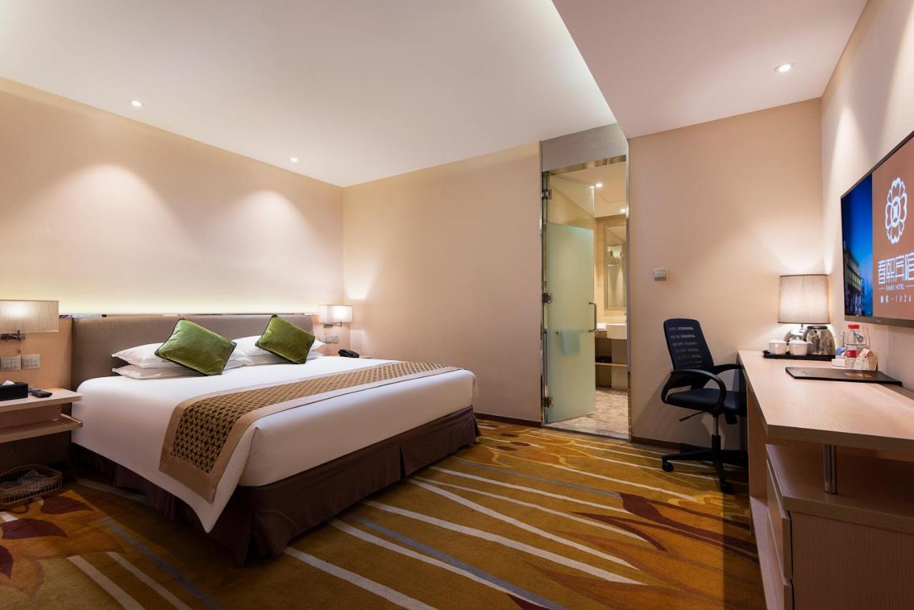 Chengdu Chunxi Hotel Exterior photo
