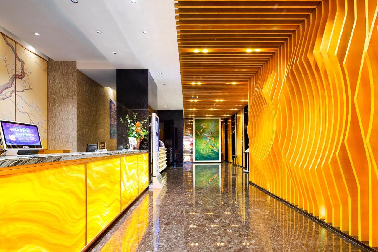 Chengdu Chunxi Hotel Exterior photo