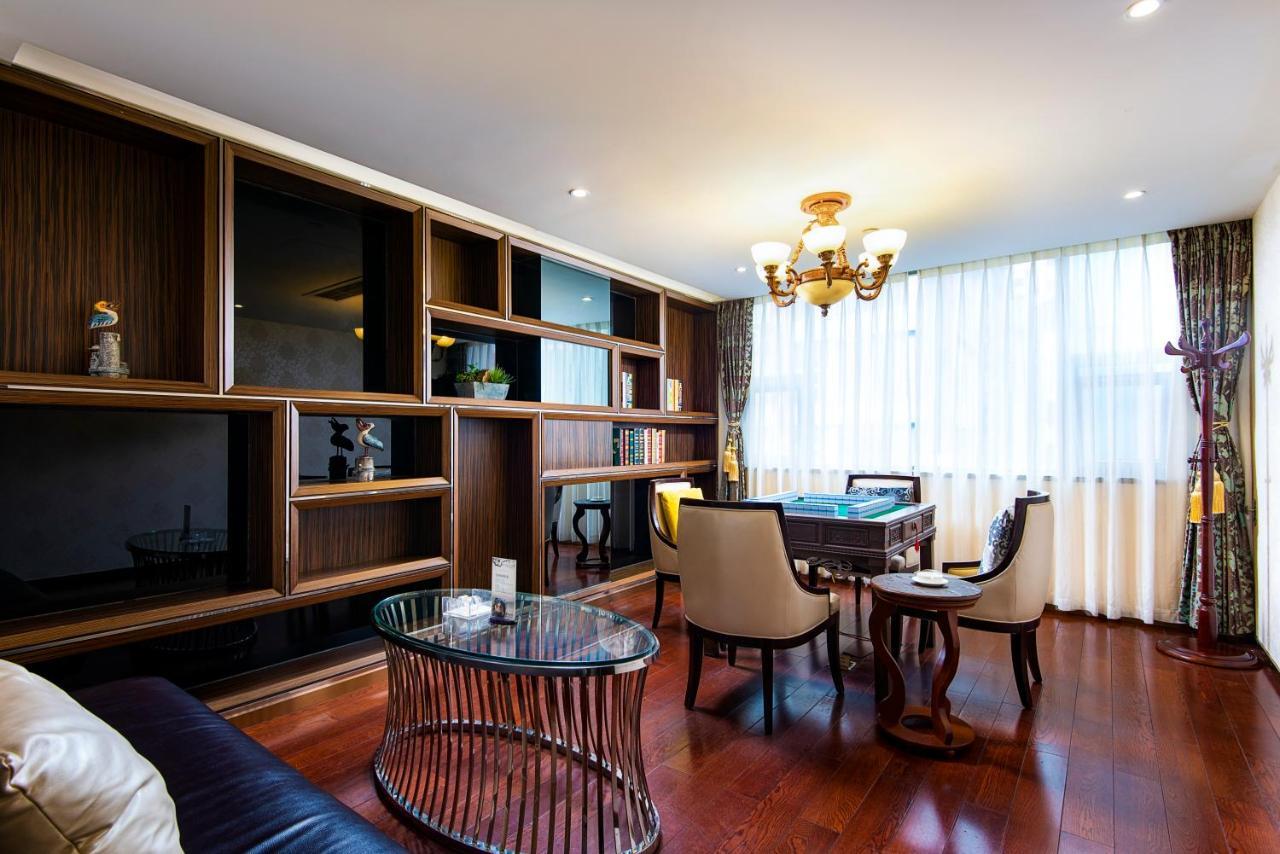 Chengdu Chunxi Hotel Exterior photo