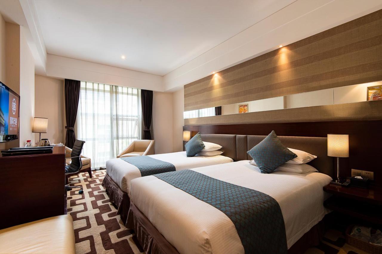 Chengdu Chunxi Hotel Exterior photo